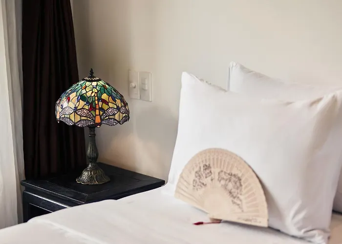Værelse med en queensize-seng